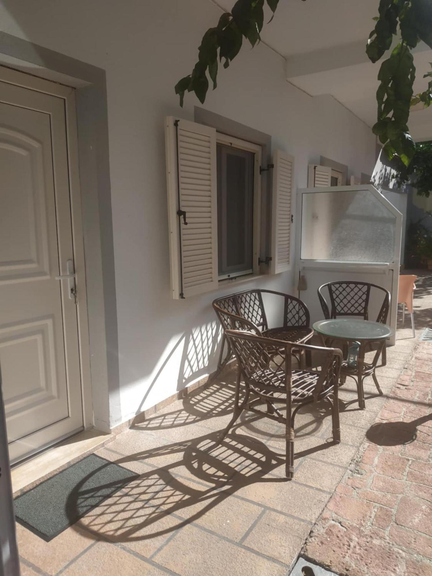 Milto'S Studios Parga Extérieur photo